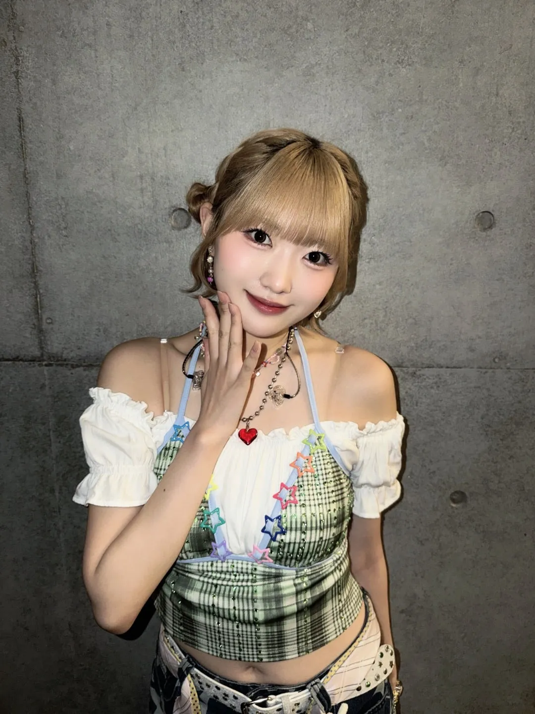 西田汐里 - BEYOOOOONDS - ハロー！プロジェクト公式サイト
