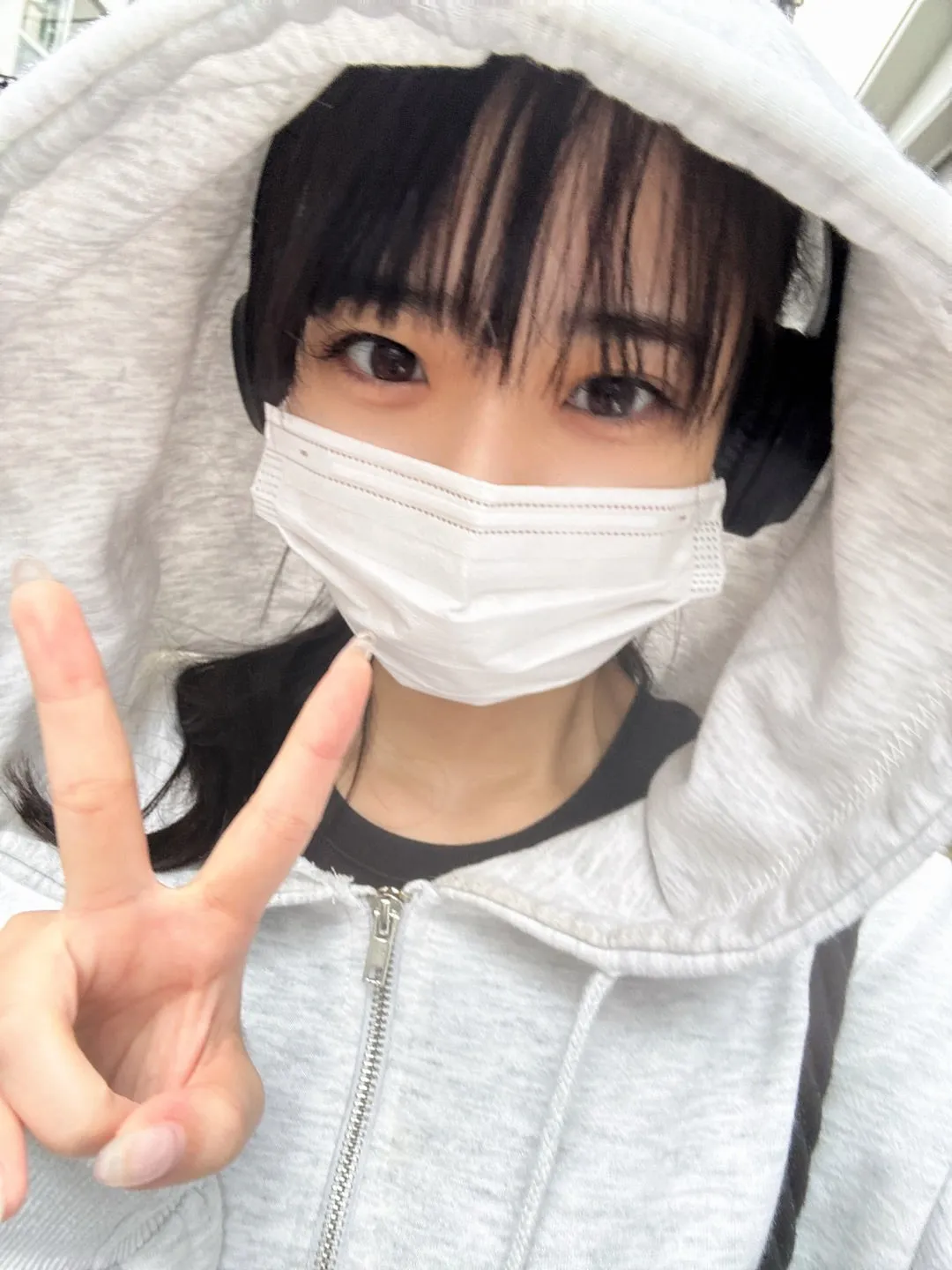 フード 入江里咲
