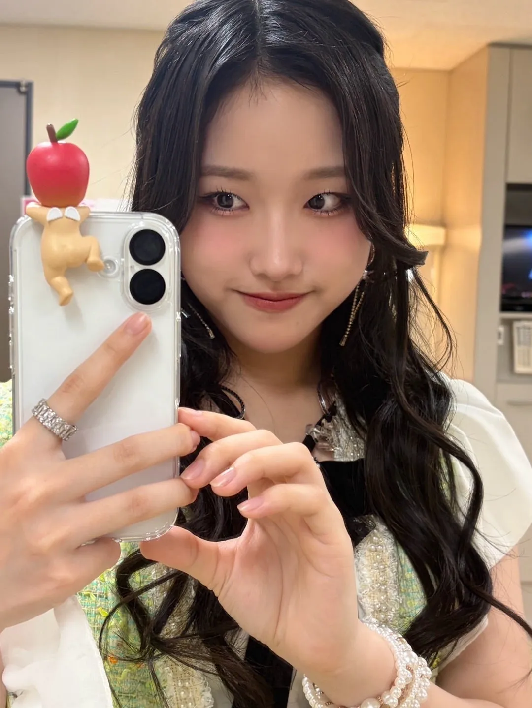 りんごのヘタが…… 遠藤彩加里