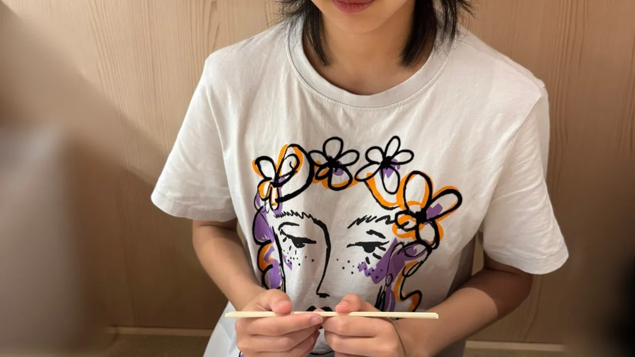 お寿司好きなんさ。 井上春華