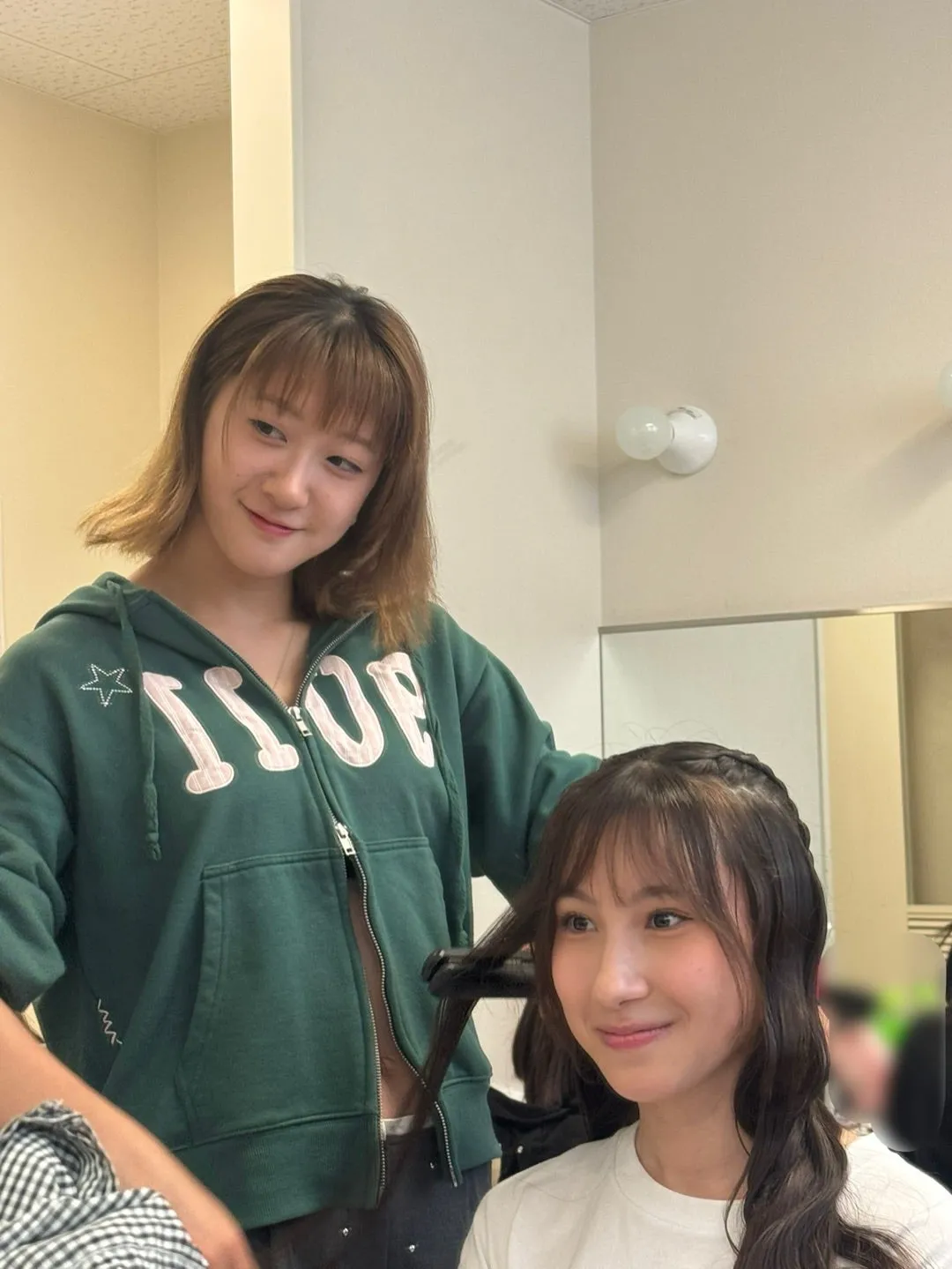 念願!秋山さんにヘアアレンジ♡ 松原ユリヤ